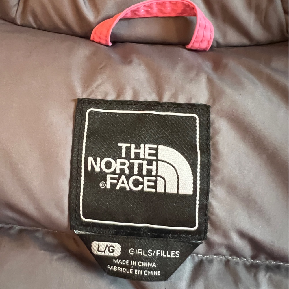 New The North Face bubblegum PINK winter jacket!!! - Picture 3 of 7